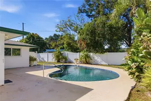 4158 Prudence Dr, Sarasota, FL 34235 - Photo 37