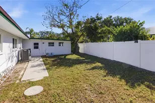 4158 Prudence Dr, Sarasota, FL 34235 - Photo 41