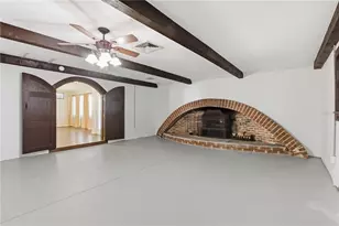 4158 Prudence Dr, Sarasota, FL 34235 - Photo 5