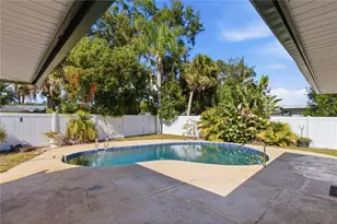 4158 Prudence Dr, Sarasota, FL 34235 - Photo 35