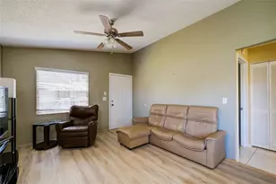 3539 59th Ave W, Bradenton, FL 34210 - Photo 9