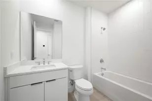 2592 Waterfront Cir, Sarasota, FL 34240 - Photo 23