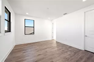 2592 Waterfront Cir, Sarasota, FL 34240 - Photo 29