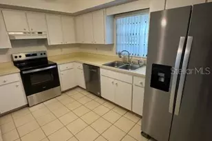 1725 Briar Creek Ln, Sarasota, FL 34235 - Photo 9