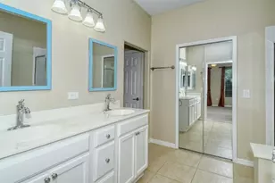 1251 Burgos Dr, Sarasota, FL 34238 - Photo 23