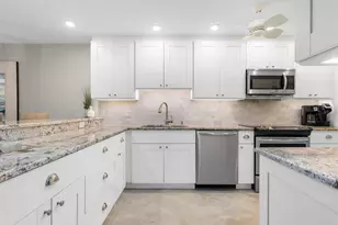 8701 Midnight Pass Rd, Sarasota, FL 34242 - Photo 7