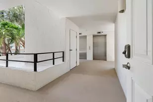 8701 Midnight Pass Rd, Sarasota, FL 34242 - Photo 27