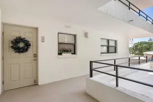 8701 Midnight Pass Rd, Sarasota, FL 34242 - Photo 5