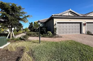 10433 Morning Mist Ln, Sarasota, FL 34241 - Photo 9