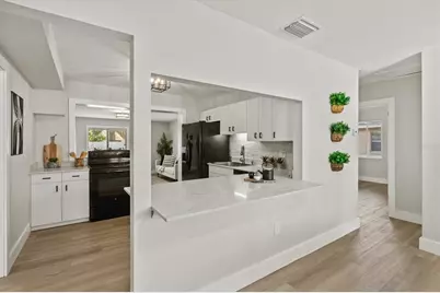 2432 Aspinwall Street, Sarasota, FL 34237 - Photo 9