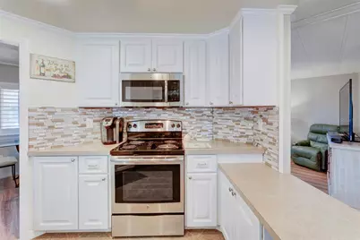 29 S Easter Island Circle, Englewood, FL 34223 - Photo 7