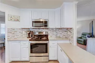 29 S Easter Island Cir, Englewood, FL 34223 - Photo 7