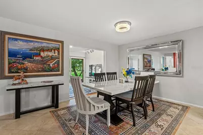 6916 W Country Club Drive N, Sarasota, FL 34243 - Photo 7