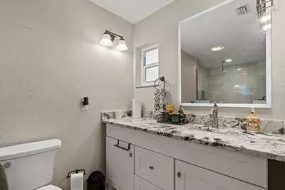 6916 W Country Club Drive N, Sarasota, FL 34243 - Photo 21
