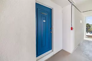 2110 Benjamin Franklin Dr, Sarasota, FL 34236 - Photo 35