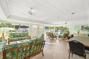 2110 Benjamin Franklin Dr, Sarasota, FL 34236 - Photo 45