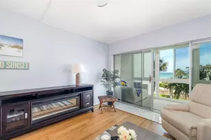 2110 Benjamin Franklin Dr, Sarasota, FL 34236 - Photo 9
