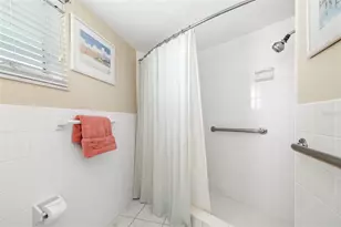 2110 Benjamin Franklin Dr, Sarasota, FL 34236 - Photo 29