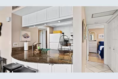 1700 Cove II Place #310, Sarasota, FL 34242 - Photo 9