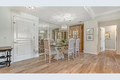 750 N Tamiami Trail #304, Sarasota, FL 34236 - Photo 3