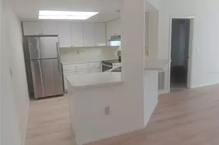 4154 Center Pointe Cir, Sarasota, FL 34233 - Photo 3