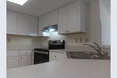 4154 Center Pointe Circle #57A, Sarasota, FL 34233 - Photo 5