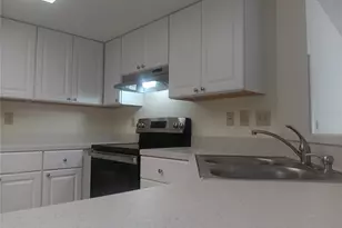 4154 Center Pointe Cir, Sarasota, FL 34233 - Photo 5