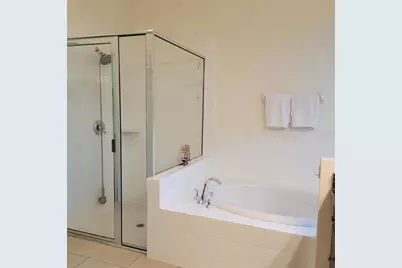 106 Lerida Court, Nokomis, FL 34275 - Photo 15