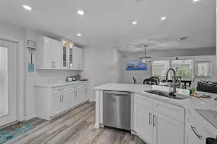 6308 Midnight Pass Rd, Sarasota, FL 34242 - Photo 9