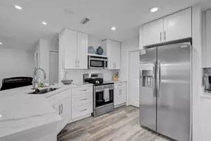 6308 Midnight Pass Rd, Sarasota, FL 34242 - Photo 7