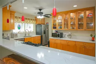 4385 Pompano Ln, Palmetto, FL 34221 - Photo 5