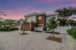 2065 Goldenrod St, Sarasota, FL 34239 - Photo 3