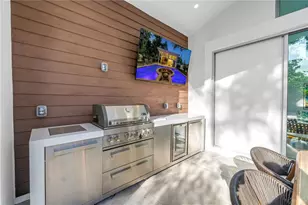 2065 Goldenrod St, Sarasota, FL 34239 - Photo 83