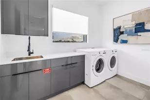 2065 Goldenrod St, Sarasota, FL 34239 - Photo 39