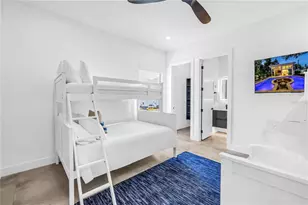 2065 Goldenrod St, Sarasota, FL 34239 - Photo 53