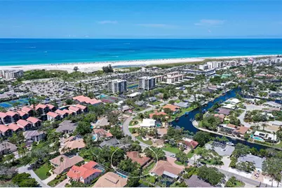 5587 Shadow Lawn Drive, Sarasota, FL 34242 - Photo 7