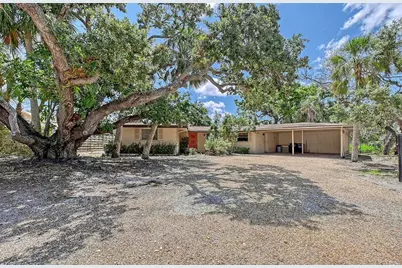 5587 Shadow Lawn Drive, Sarasota, FL 34242 - Photo 3