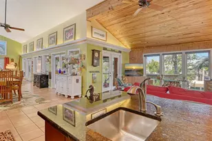 701 Marbury Ln, Longboat Key, FL 34228 - Photo 9