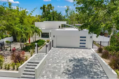 904 Virginia Drive, Sarasota, FL 34234 - Photo 3