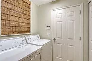 6422 Moorings Point Cir, Lakewood Ranch, FL 34202 - Photo 33