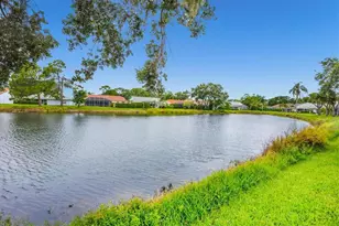 5766 Beaurivage Ave, Sarasota, FL 34243 - Photo 33