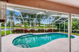 5766 Beaurivage Ave, Sarasota, FL 34243 - Photo 5