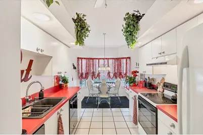 5766 Beaurivage Avenue, Sarasota, FL 34243 - Photo 17