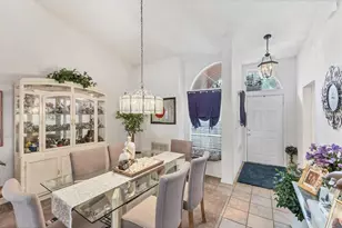 5766 Beaurivage Ave, Sarasota, FL 34243 - Photo 13