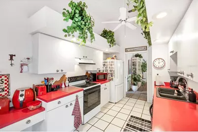 5766 Beaurivage Avenue, Sarasota, FL 34243 - Photo 15