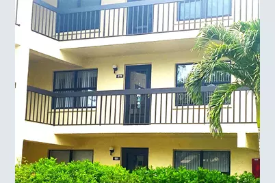 425 30th Avenue W #C211, Bradenton, FL 34205 - Photo 3