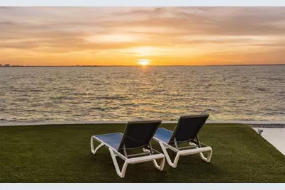 309 Ringling Point Drive, Sarasota, FL 34234 - Photo 43