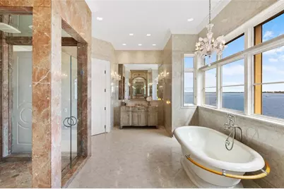 309 Ringling Point Drive, Sarasota, FL 34234 - Photo 29