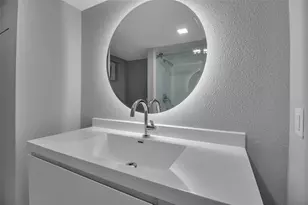 1150 Tarpon Center Dr, Venice, FL 34285 - Photo 29