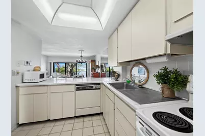 490 N Shore Road #6, Longboat Key, FL 34228 - Photo 19